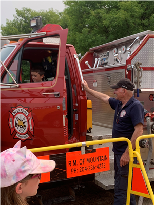 25681fe3-b577-4477-b899-4a554279d154.jpg